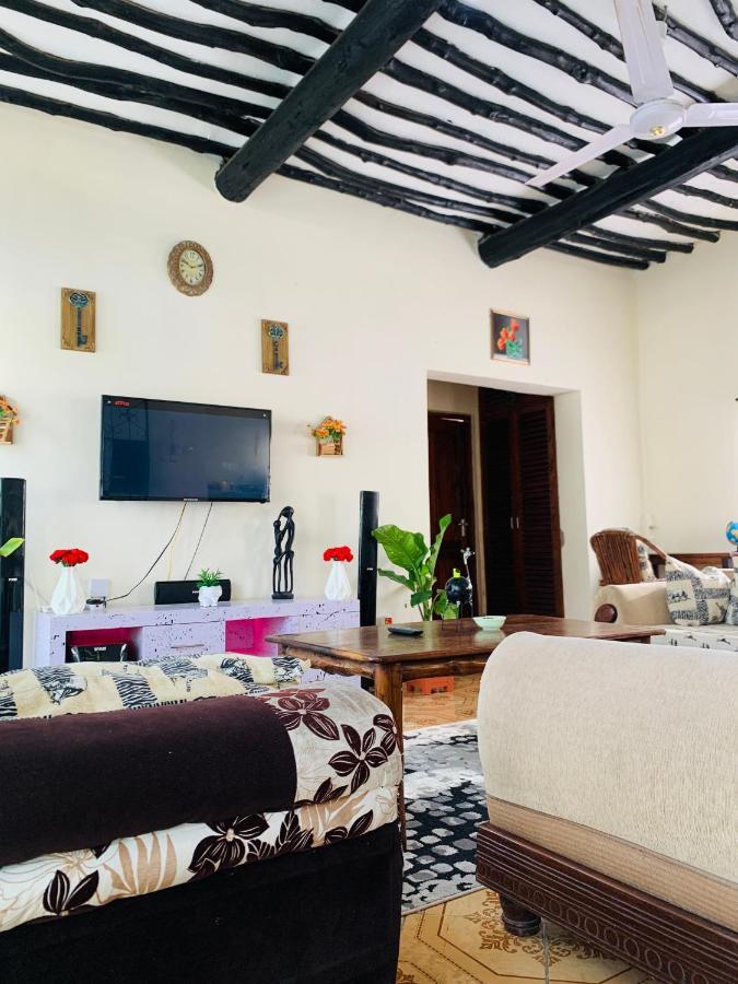 Jambo Diani 1-Bedroom Apartment Close To The Beach Diani Beach Exterior photo